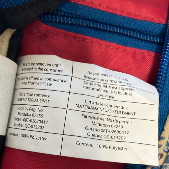 Kavu women’s sling pack with matching Wallet - Picture 8 of 16